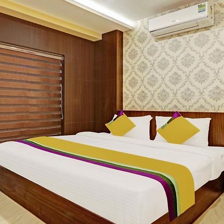Itsy Hotels Sapphire Residency Manjeri Екстер'єр фото