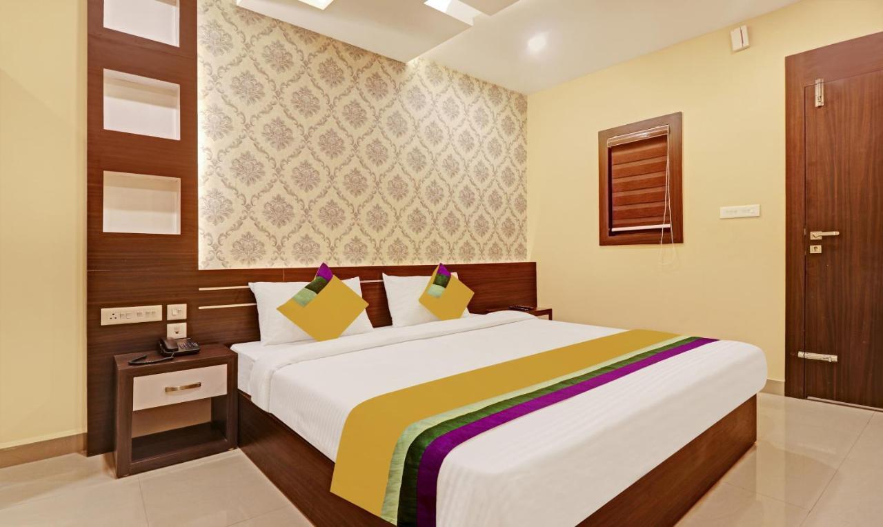 Itsy Hotels Sapphire Residency Manjeri Екстер'єр фото