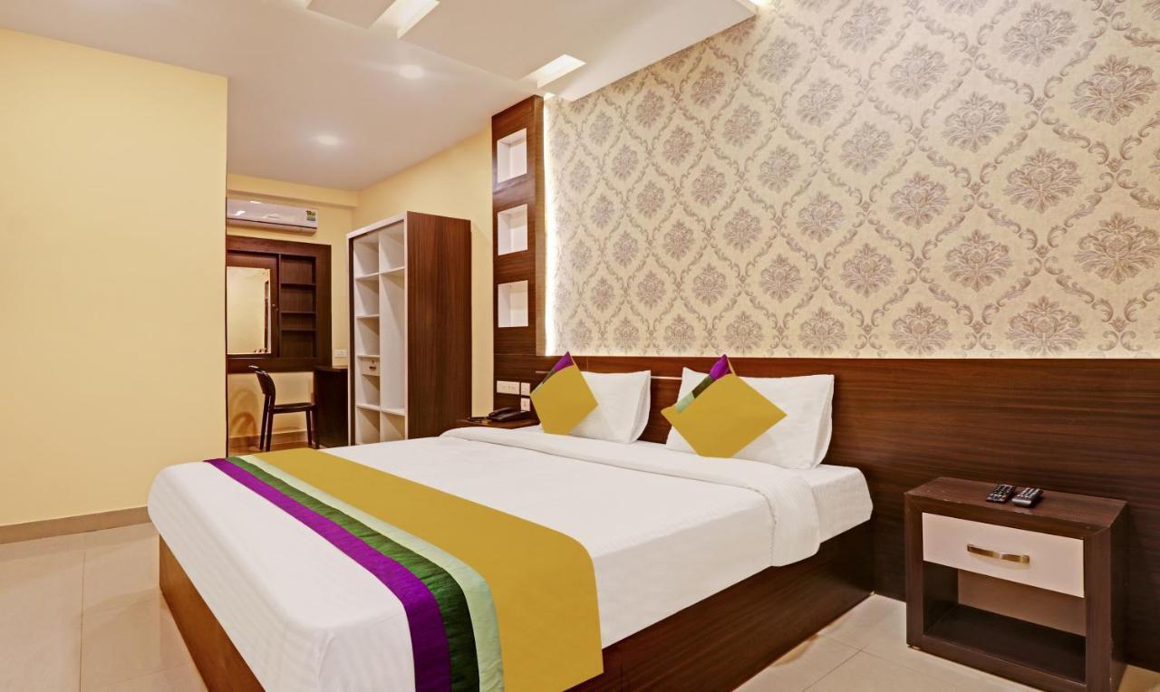 Itsy Hotels Sapphire Residency Manjeri Екстер'єр фото