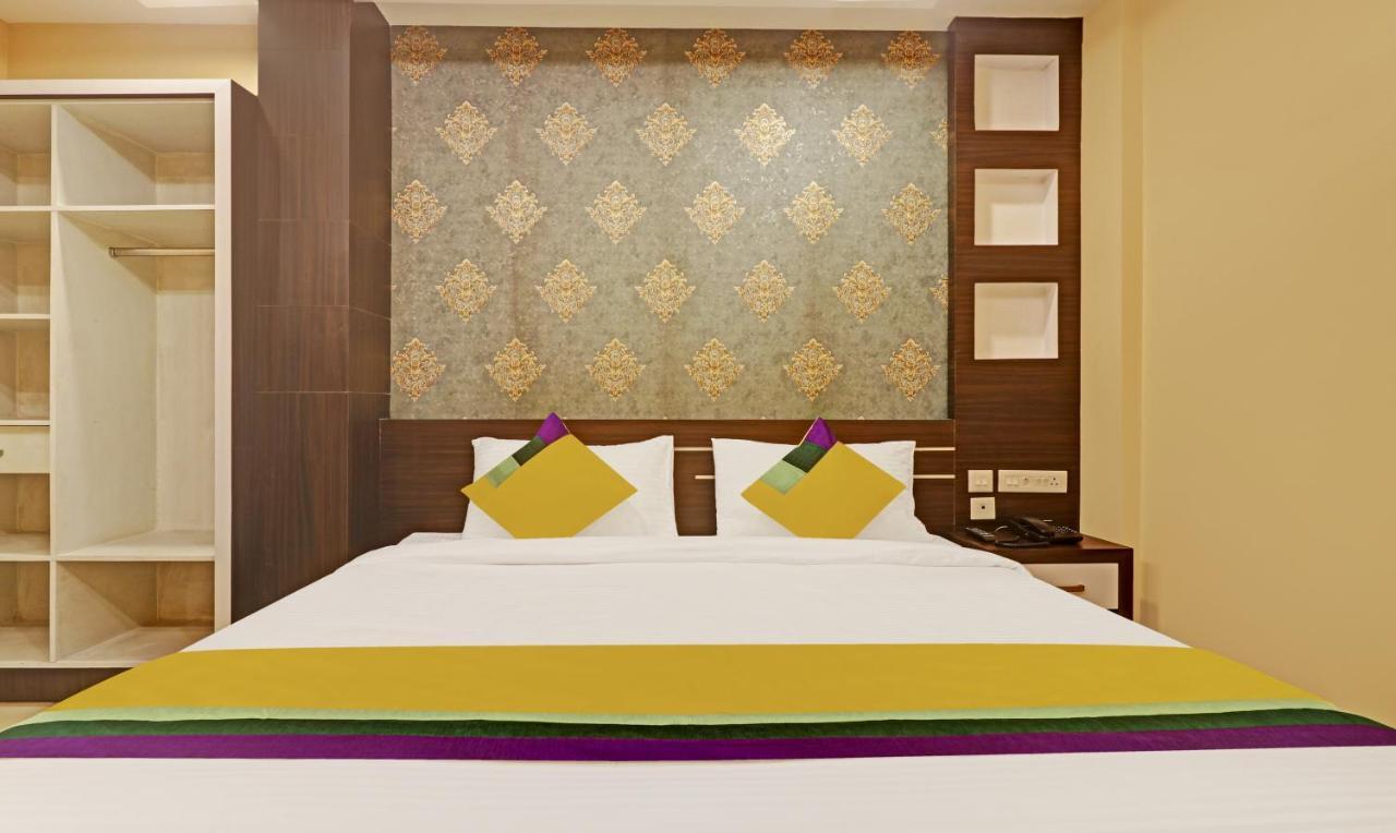 Itsy Hotels Sapphire Residency Manjeri Екстер'єр фото