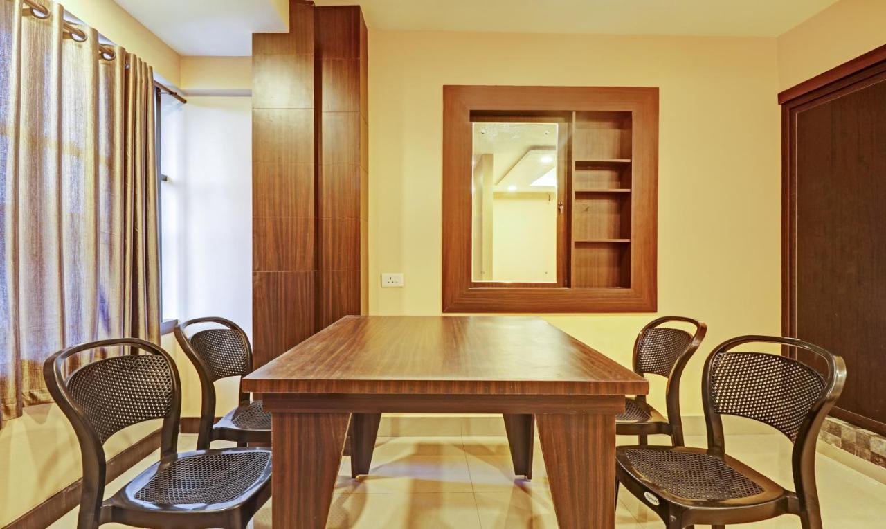 Itsy Hotels Sapphire Residency Manjeri Екстер'єр фото