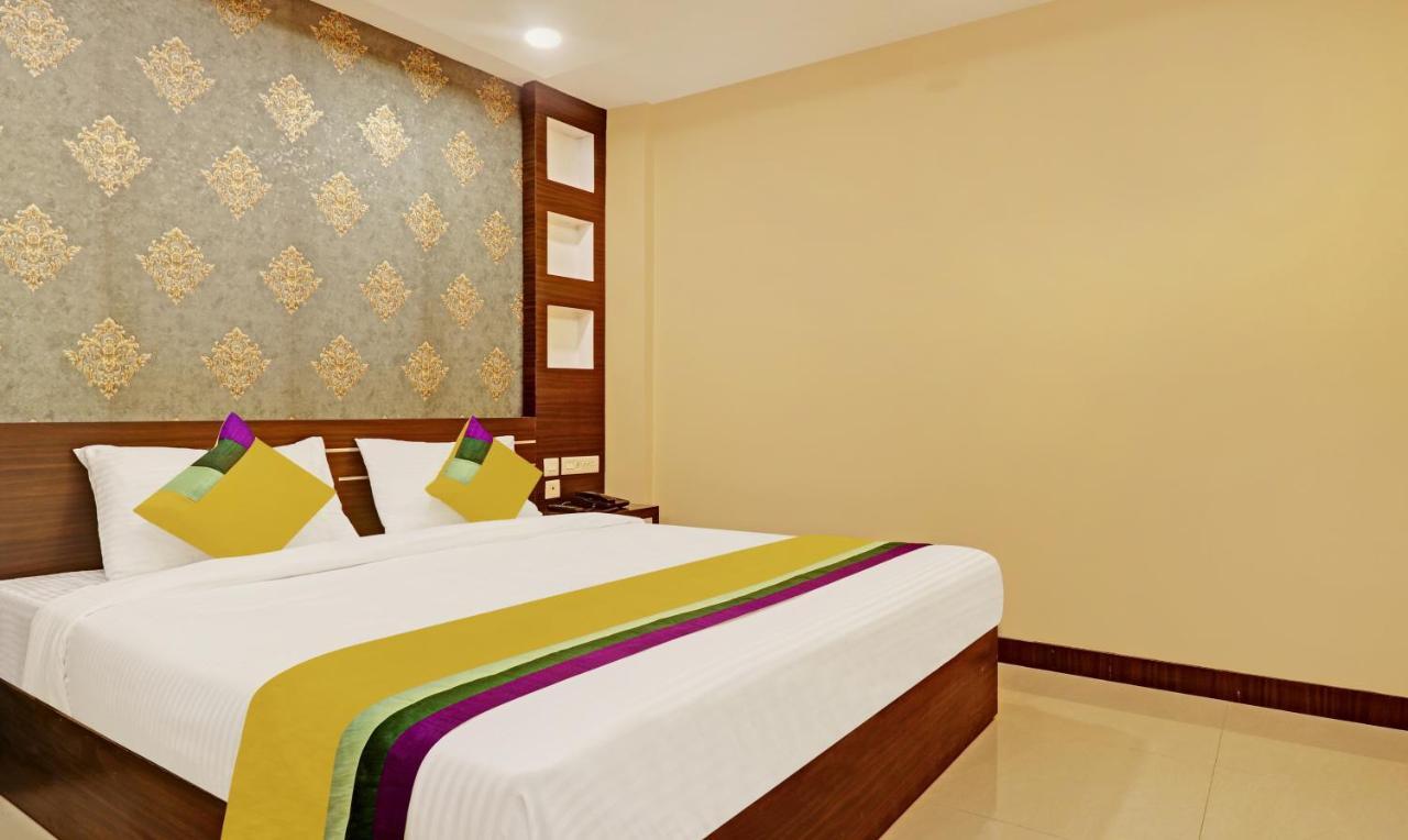 Itsy Hotels Sapphire Residency Manjeri Екстер'єр фото
