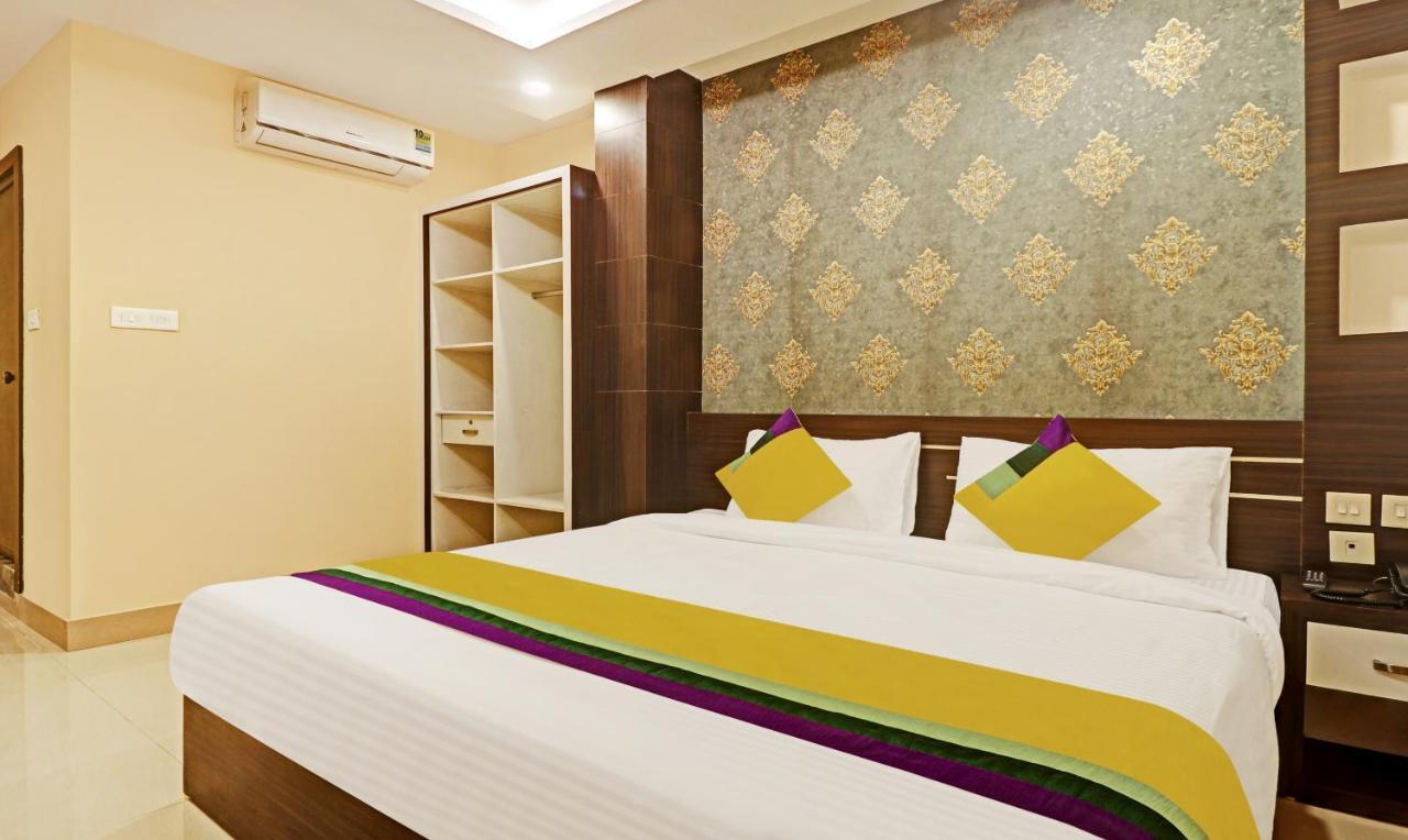 Itsy Hotels Sapphire Residency Manjeri Екстер'єр фото